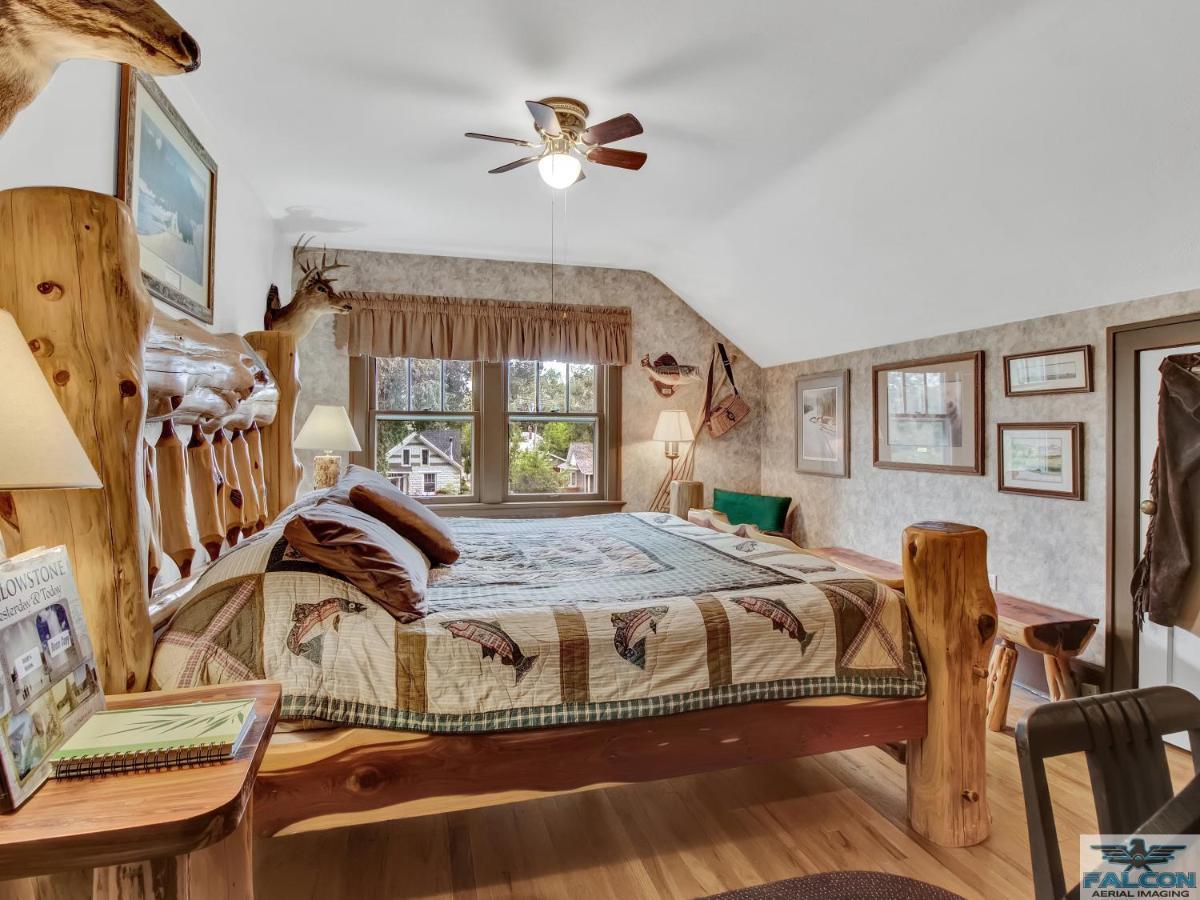 Robins Nest Bed & Breakfast โคดี ภายนอก รูปภาพ